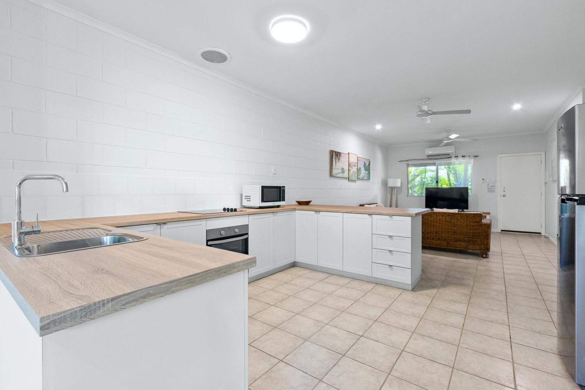 Cable Beachside Villas Μπρουμ Εξωτερικό φωτογραφία
